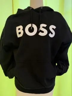 2026年最新】boss パーカーの人気アイテム - メルカリ