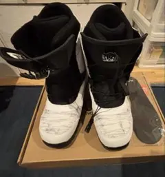 2026年最新】スノーボードブーツ 28の人気アイテム - メルカリ