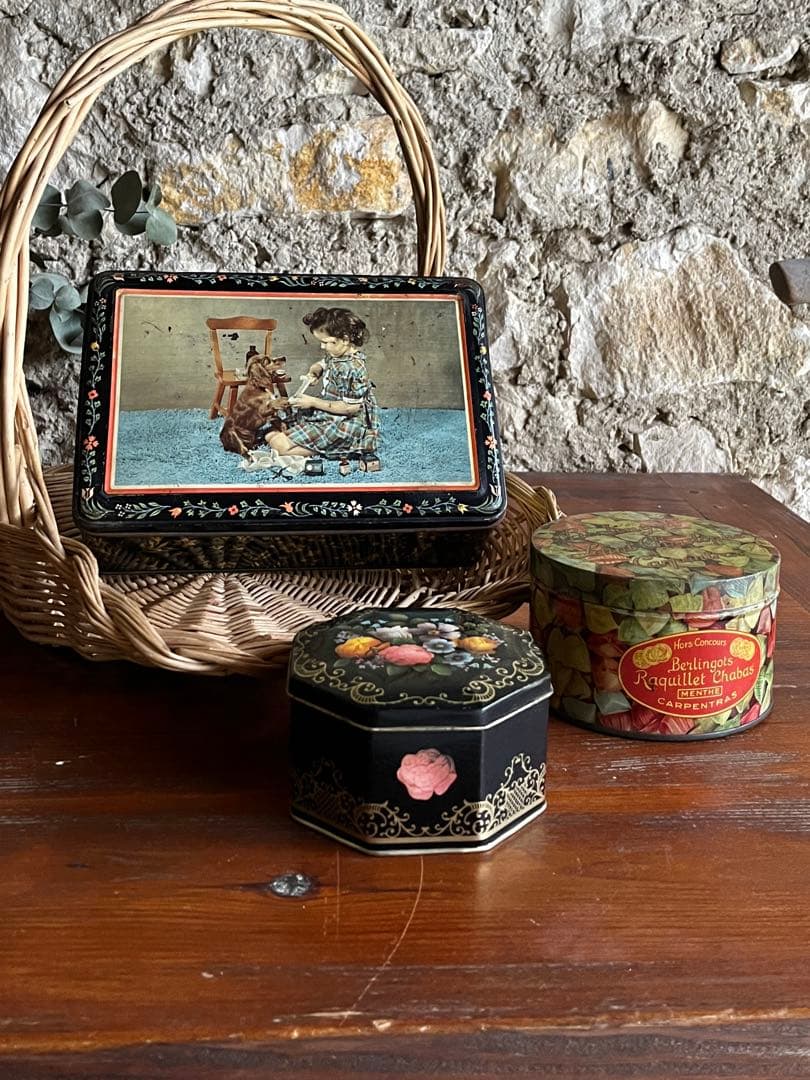 ◆フランス雑貨｜ティン缶セットブリキ缶お菓子箱ケースサビあり花柄キャンディー 楽天市場】チャーチル トランク缶 イングリッシュトフィー ティン缶