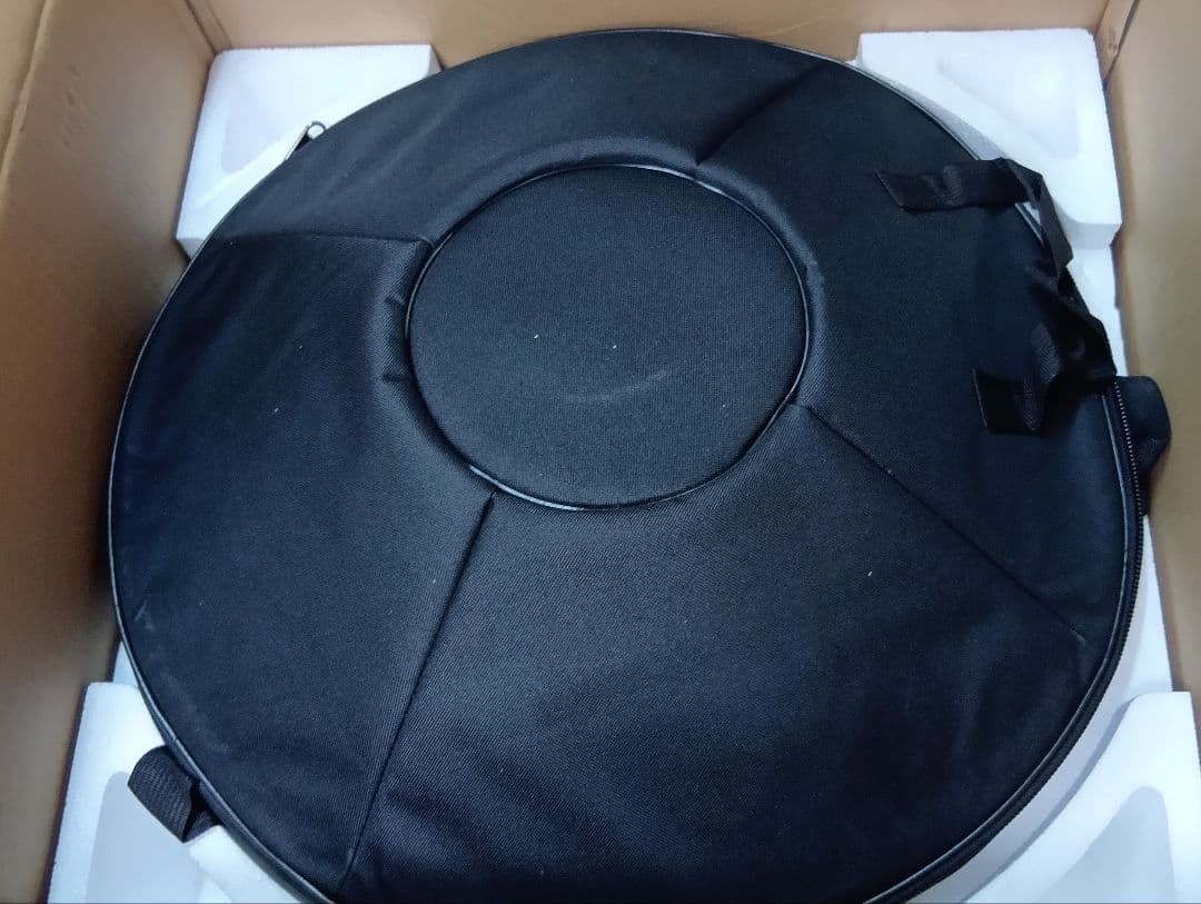 ハンドパン 小ぶりの49センチですが基本サイズと同じDマイナー A＝432Hz