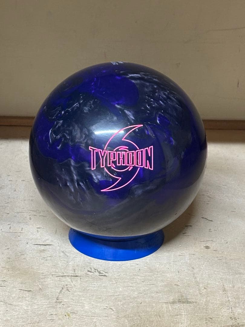 新品　ストーム　タイフーン　15P 送料込み【新品】タイフーン ストーム 15ポンド4オンス 1 - メルカリ