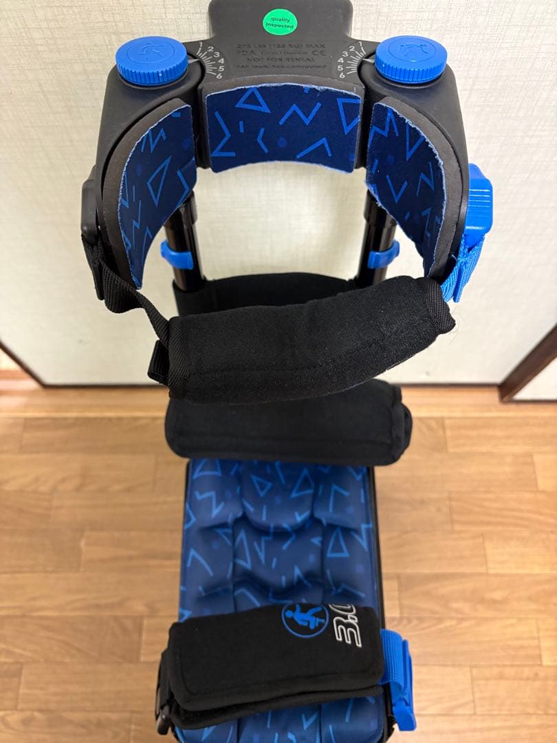 アイウォークフリー (iwalkfree3.0)ハンズフリー 松葉杖 - メルカリ