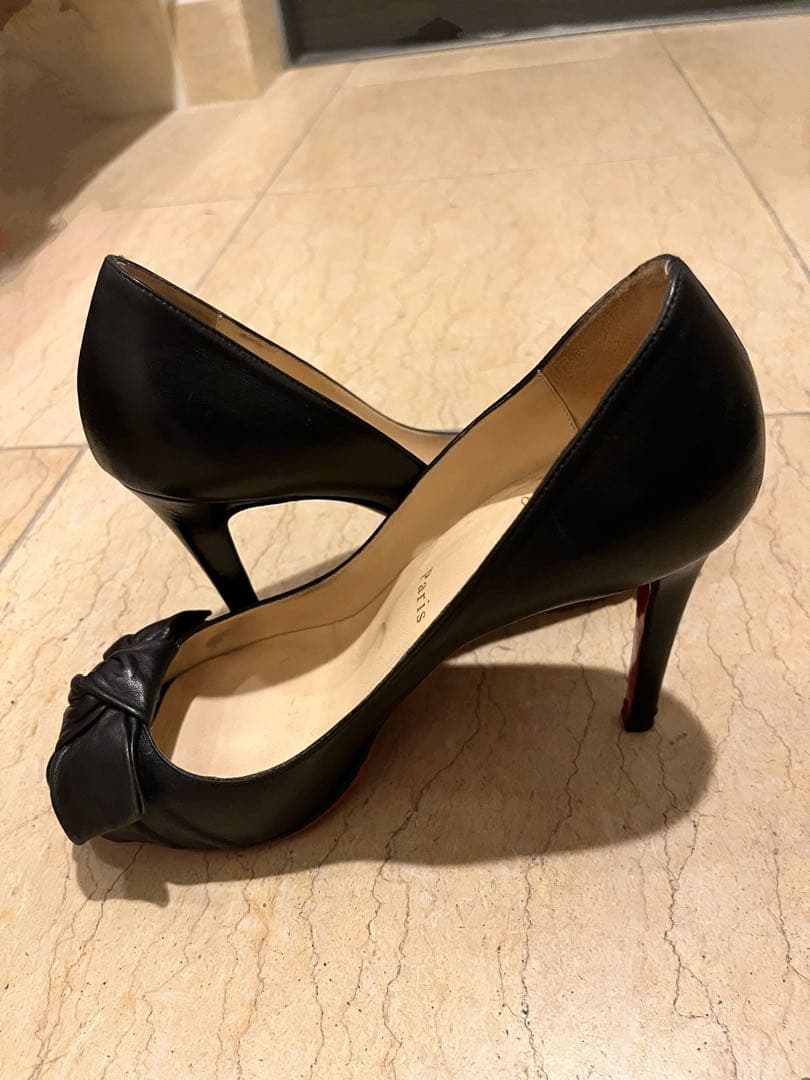 Christian Louboutin ブラックオープントゥハイヒール 37 Christian Louboutin(クリスチャンルブタン)ルブタンブラックオープン