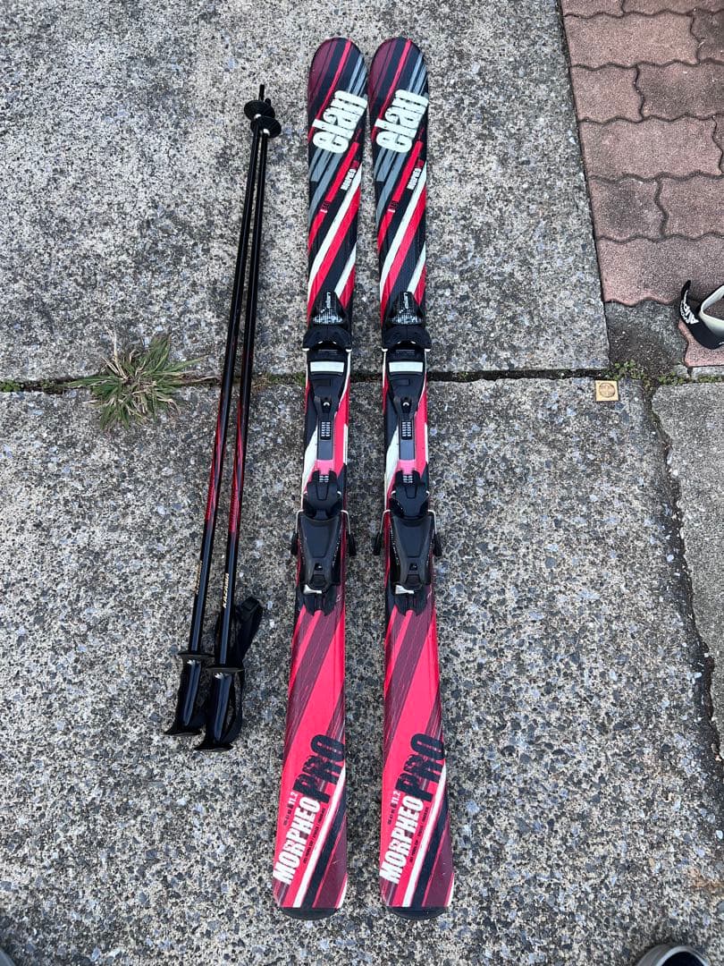 Elan スキーセット 赤黒 付属ポール スキー ストック ブーツ Elan スキーセット 赤黒 付属ポール スキー ストック ブーツ