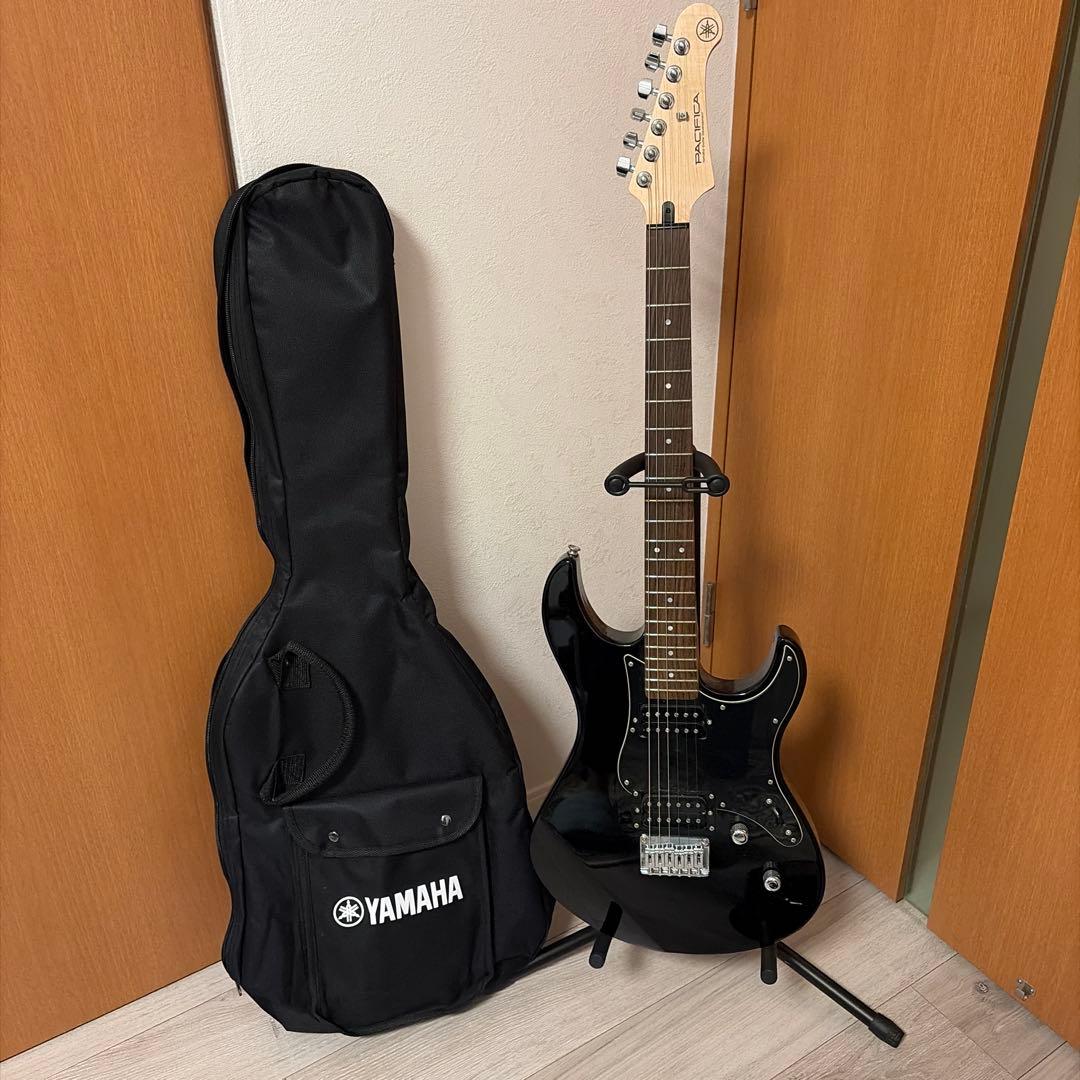 YAMAHA エレキギター ブラック ギターケース スタンド付き トランク型ギタースタンドケース 6本立て GSC-150/6〔GSC150 ギター