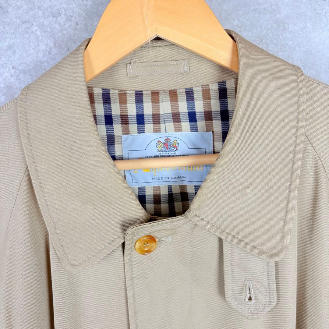 アクアスキュータム シングル ベルテッド トレンチコート ベージュ