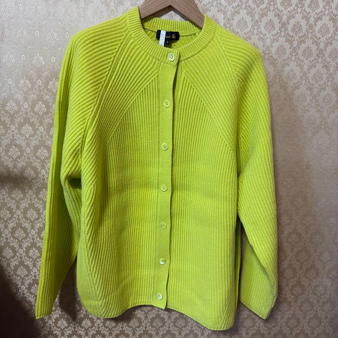 お値引きしました✨ドゥロワーリブ編みライムグリーンカーディガン コエ koe 配色ステッチニットカーディガン （ライムグリーン