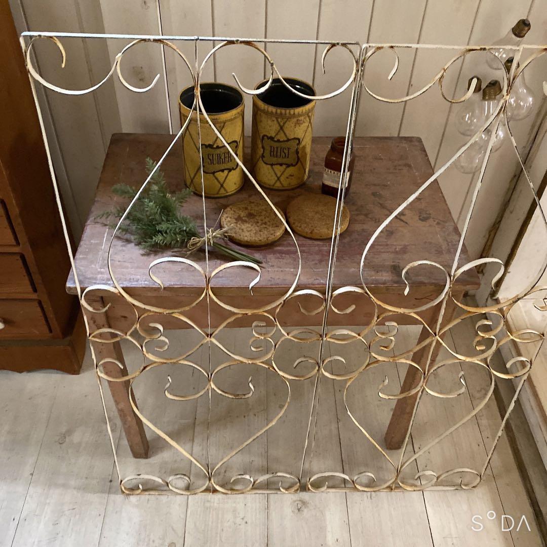 サナ23日まで取り置き アンティーク　アイアンフェンス ガーデンフェンス Amazon | ガーデンゲート アイアンゲート ガーデンフェンス 置き型