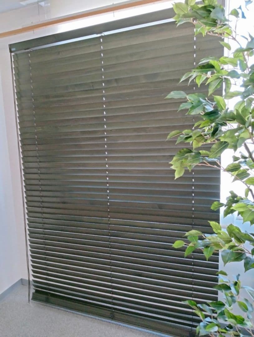 ウッドブラインド　ナニックジャパン　右操作【O-2407BL17】 Gシリーズ ウッドブラインド｜製品情報 / 木製ヨコ型 ブラインド（ヨコ