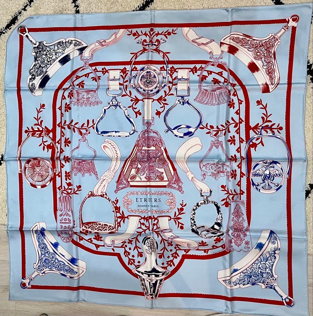 エルメス カレ90 スカーフ 鎧×リミックス 楽天市場】エルメス スカーフ レディース カレ90 CHOCS EN PLUMES 羽