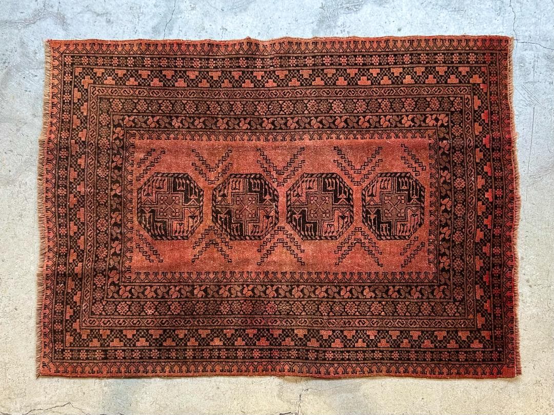【Vintage rug】アフガニスタン産｜176 × 127cm｜トルクメン族 美品 手織り絨毯 トルクメン ウォーラグ アフガニスタン産 エア