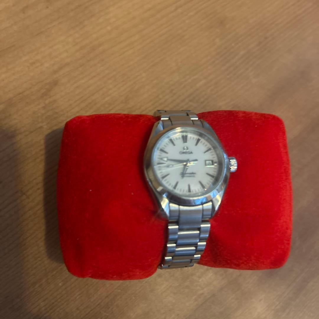 オメガ アナログ時計 シルバー オメガ/シーマスターデイト/クロスラインシルバーダイヤル/Omega