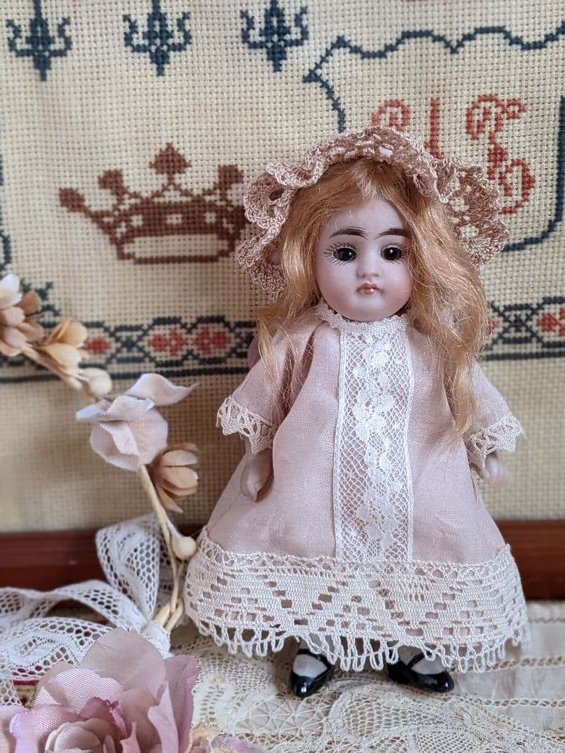 【m】アンティークビスクドール　ミニョネット　ケストナー　オールビスクドール ドイツ、オールビスクドール、ケストナー、タイニービスクドール