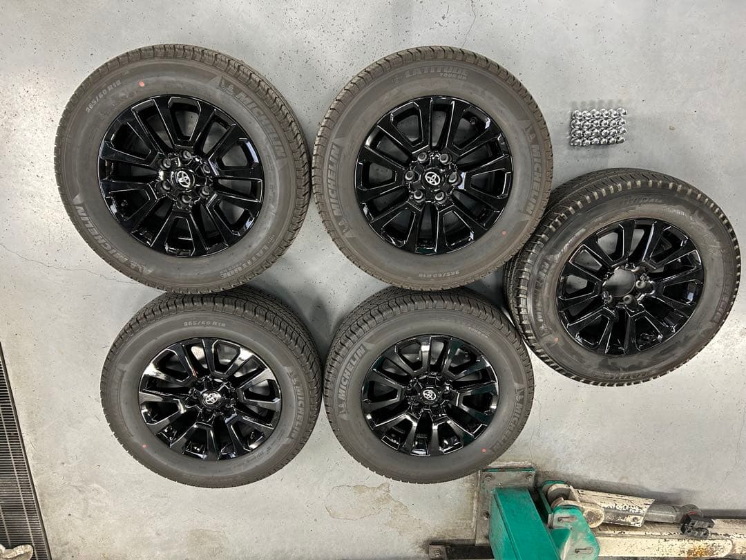 手渡し限定！150後期プラドのブラックエデションタイヤホイール(5本！) 👆大宮バイパス店在庫情報👆150プラドのマットブラックエディション