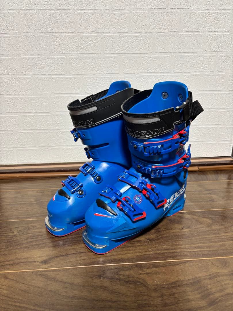 REXAM REVO 130 ブーツ 92-95 2023-24モデル 25-26NEWモデル：レクザム】R-EVO Rシリーズ爆誕！構想から5年をかけて