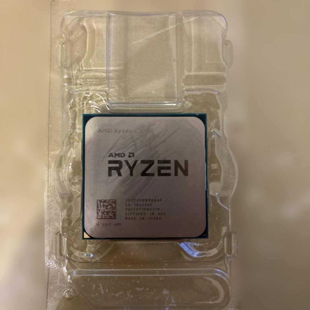 AMD Ryzen 7 2700 (純正クーラー & グリスのおまけ付き) Amazon.com: AMD Ryzen 7 2700X Processor with Wraith Prism LED