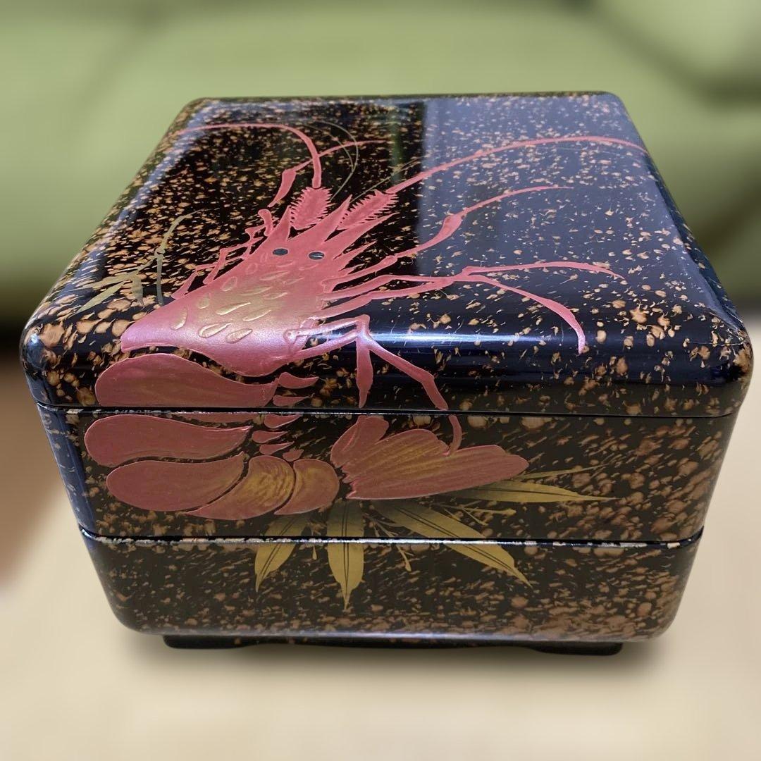 津軽塗　伊勢海老柄漆器二段重箱　レア物 津軽塗 伊勢海老柄漆器二段重箱 レア物 津軽塗 伊勢海老柄漆器二段重箱