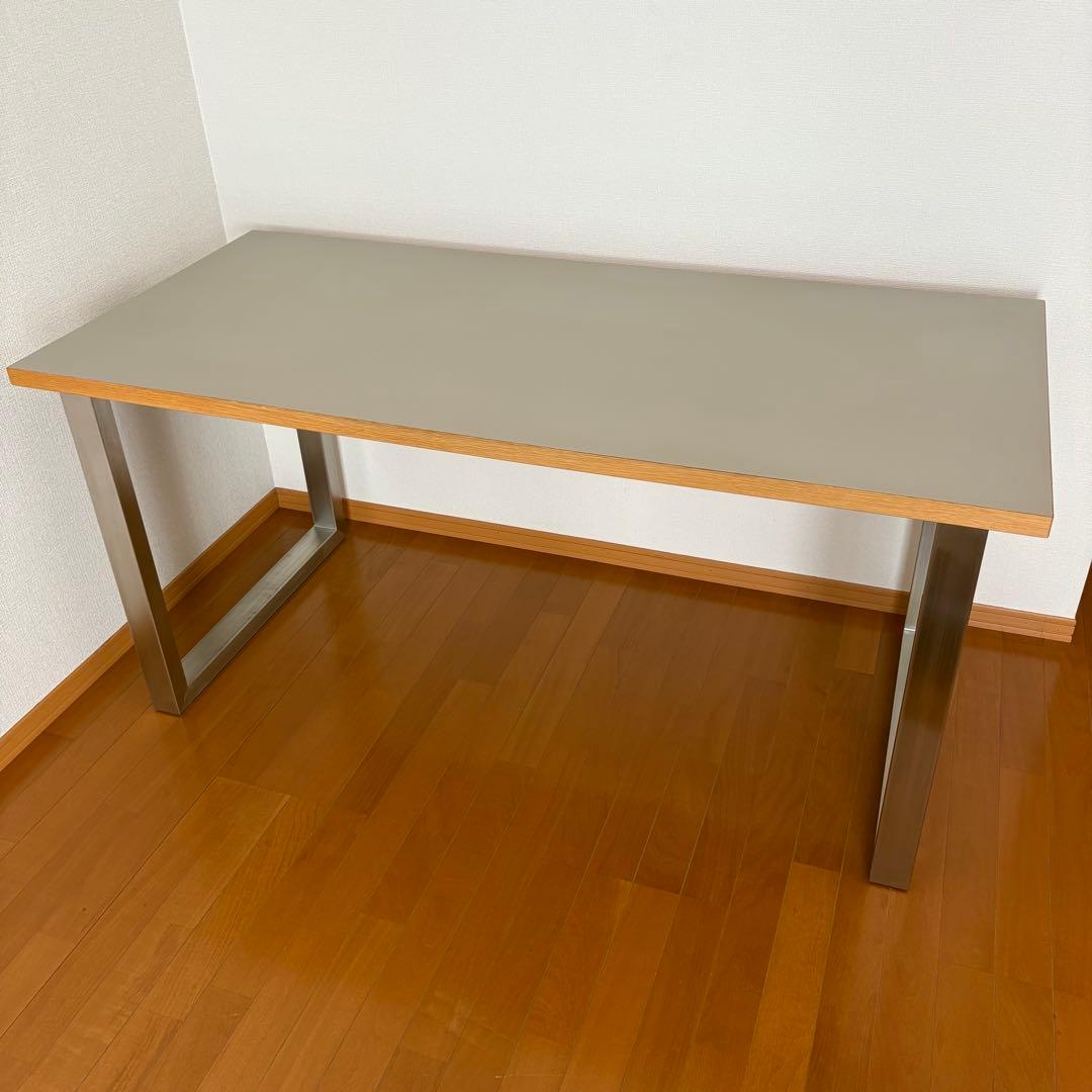 KANADEMONO かなでもの リノリウム テーブル デスク ステンレス脚 金物家具のかなでもの / Kanademono THE TABLE リノリウム TRAPEZOID
