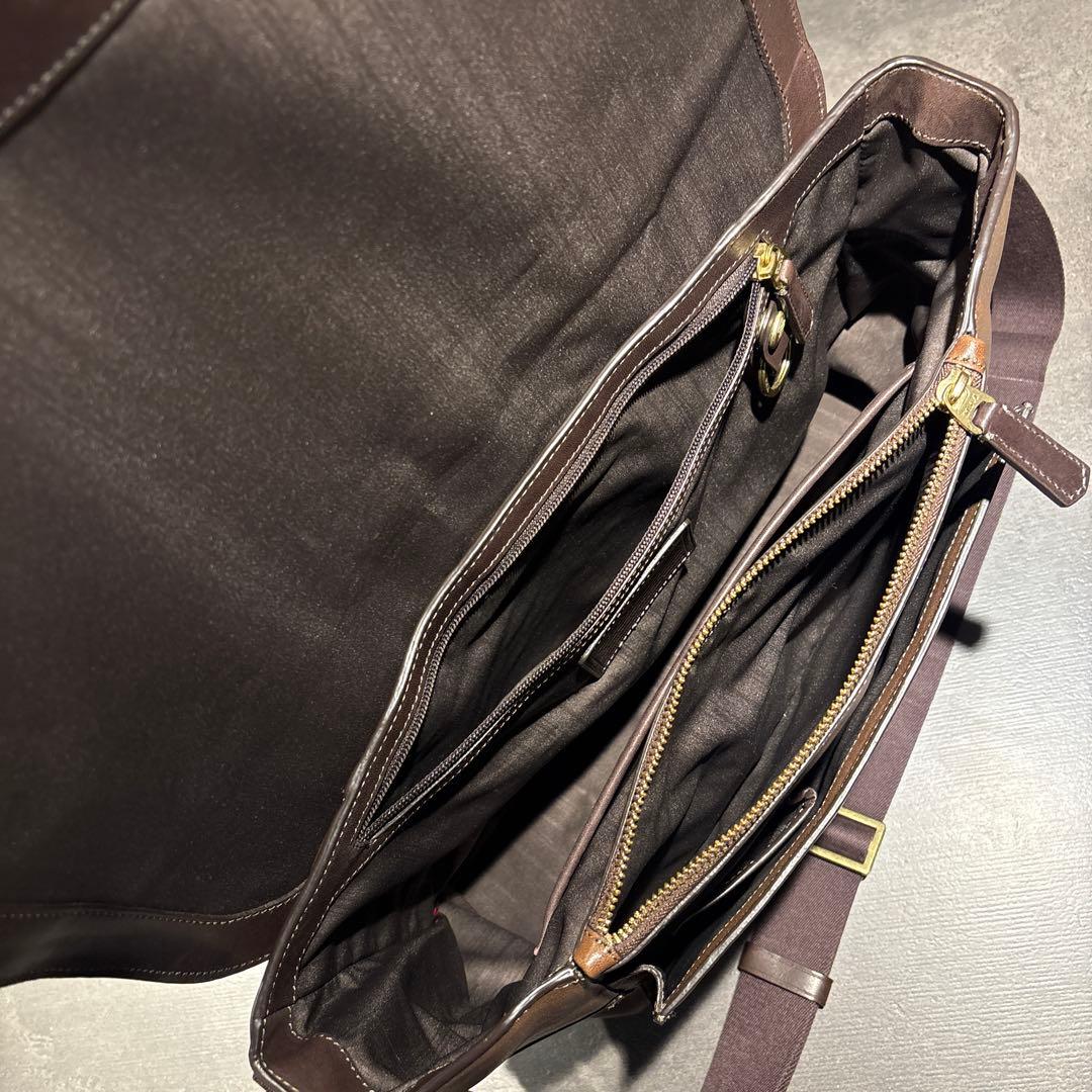 TUMI トゥミBeacon Hill ショルダーバッグ レザー 美品の通販はau PAY