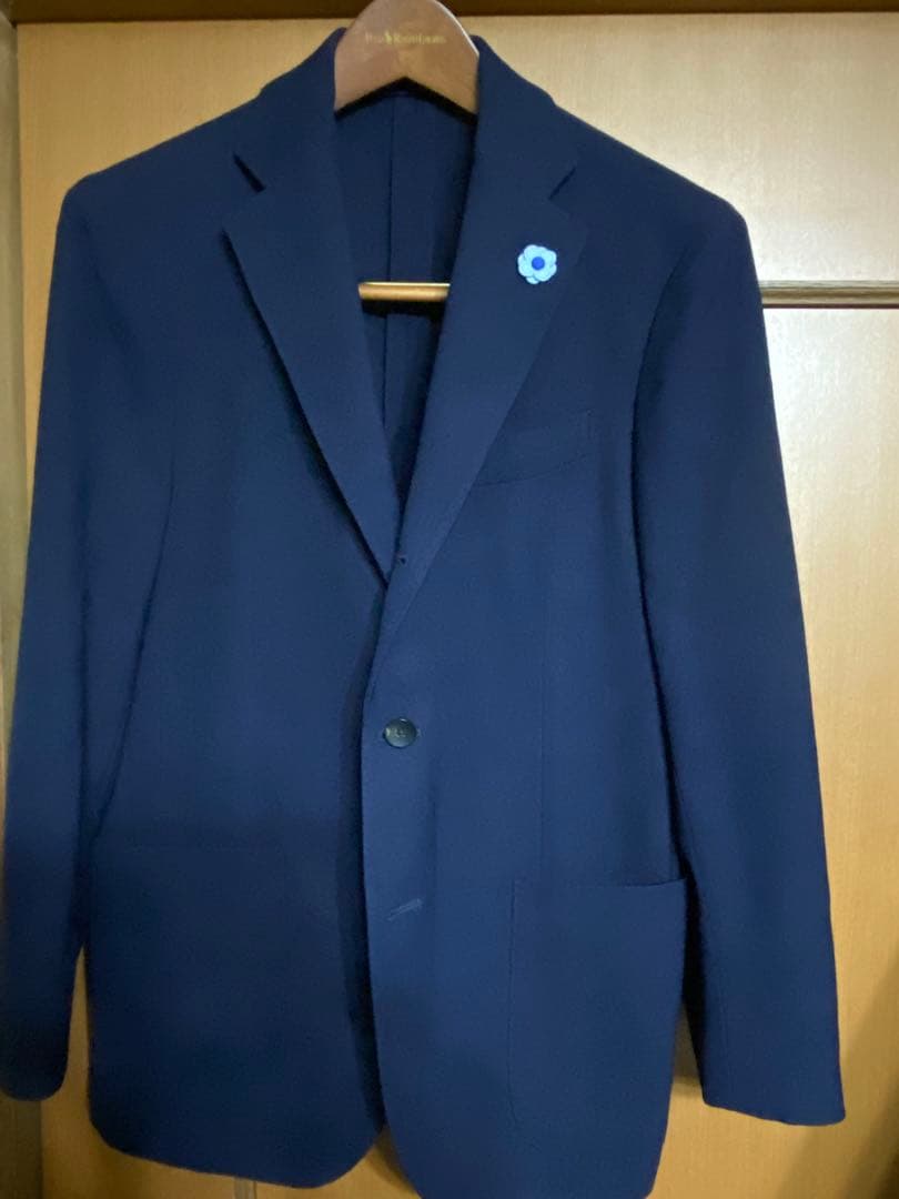 LARDINI ネイビー テーラードジャケット LARDINI（ラルディーニ）の「LARDINI / ネイビーブレザー（テーラード