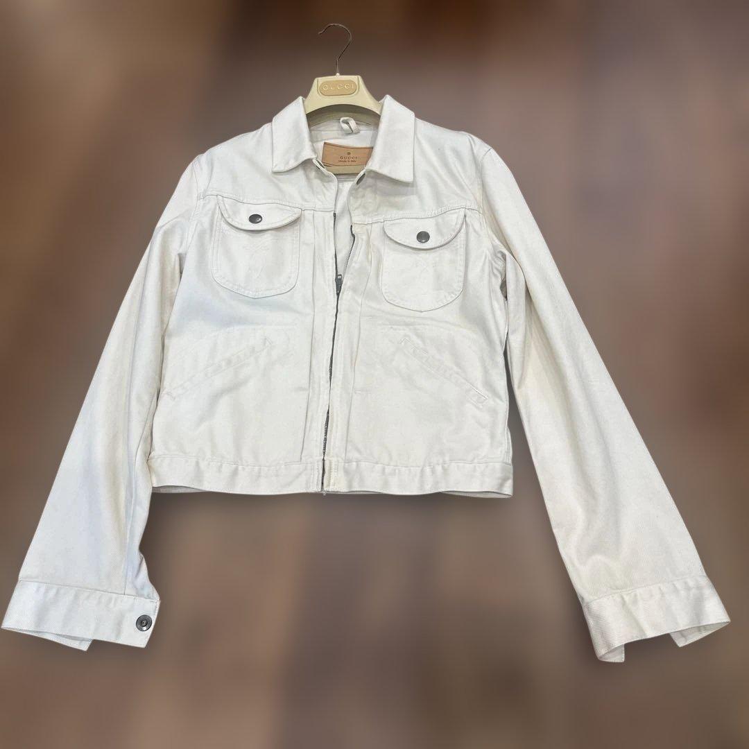 GUCCI ホワイト クロップドデニムジャケット Lasered Double G denim jacket in blue | GUCCI® US