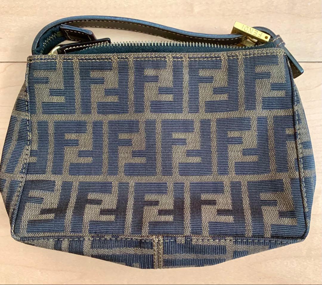 フェンディ ズッカ柄ミニハンド ポーチ 楽天市場】フェンディ ポーチ ズッカの通販