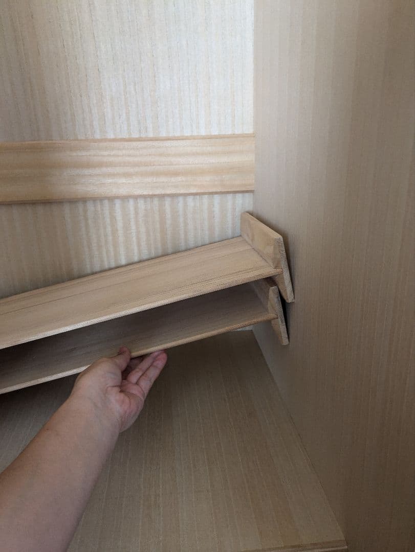 美品】府中家具 3枚扉 桐製家具 婚礼家具 洋服ダンス 洋ダンス - メルカリ