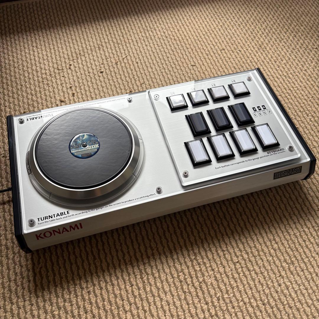 beatmania IIDX 専用コントローラー プレミアムモデル beatmania IIDX 専用コントローラ プロフェッショナルモデル
