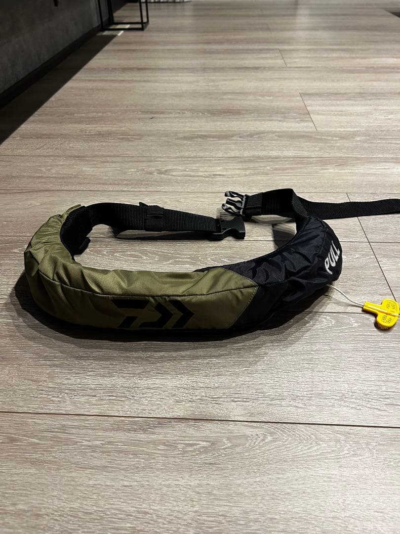 ダイワ ライフジャケット フリーサイズ ダイワ ライフジャケット DF-2608 インフレータブルライフジャケット