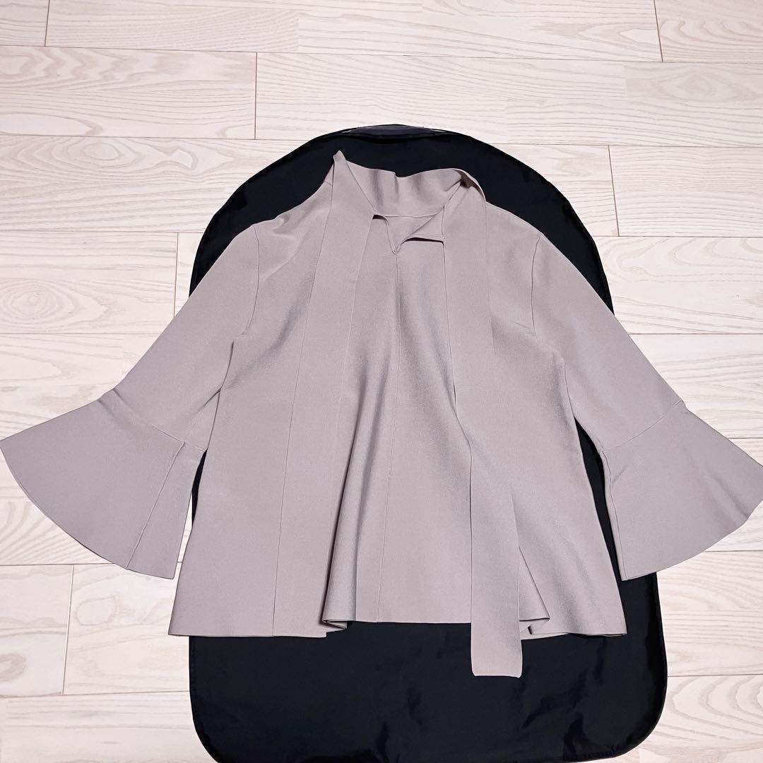 美品 ADORE くすみピンク ソフトニット フレアスリーブ リボン