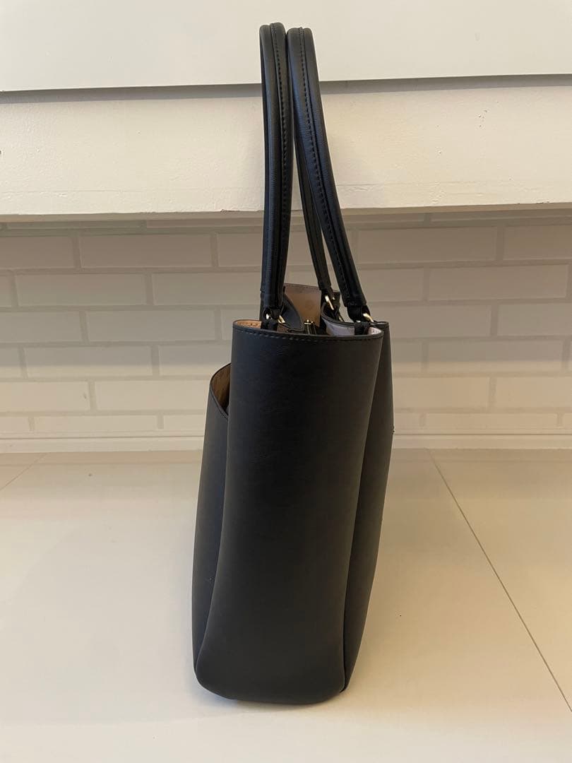 マリークワント フラップサイドデイジー トートバッグ 自立 - メルカリ