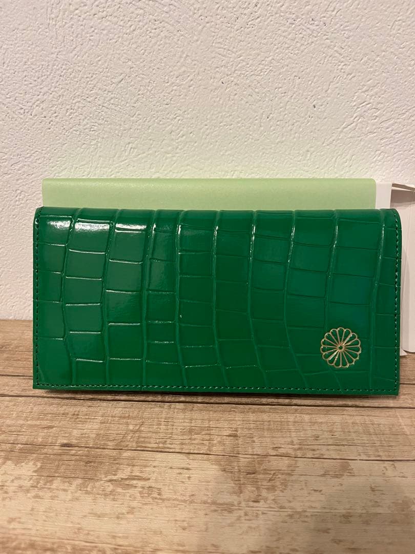 皇居 財布 クロコダイル柄 長財布 - メルカリ