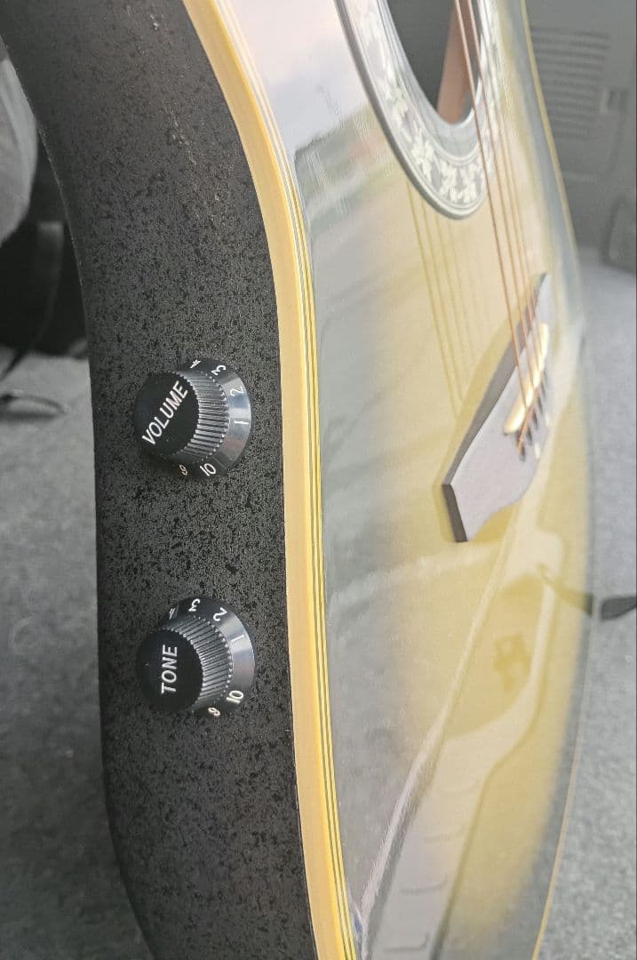 美品 アコースティックギター グリーン/イエロー クラフトマン ケース付