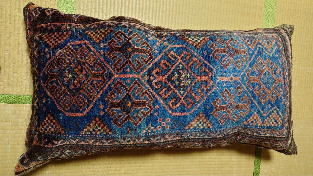 【フローレンスさん専用】アンティーク絨毯　バルーチ（袋状　クッション仕立て） ウィルトン織ラグ | BOHOシリーズ｜Fresk（フレスク）