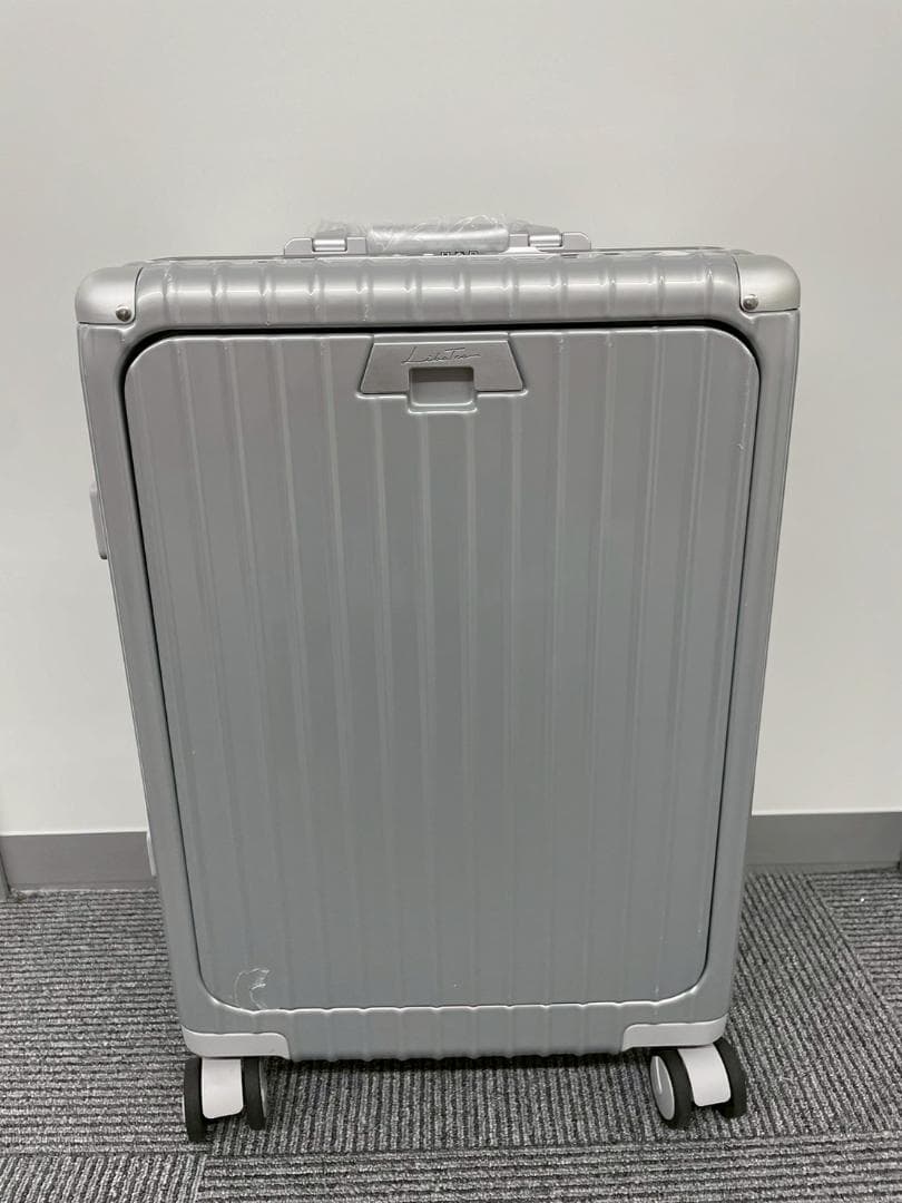 リベティ多機能キャリーケース【エナメルシルバーSサイズ】97 Libetee リベティ キャリーケース スーツケース 機内持ち込み 可能 多