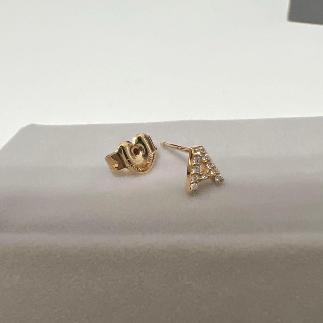 値下げ❣️ STAR JEWELRY イニシャル ピアス 「A」 片耳用ピアス DIAMOND INITIAL PIERCE (A)(片耳用)(2ZP1598)K18 ピアス｜スター