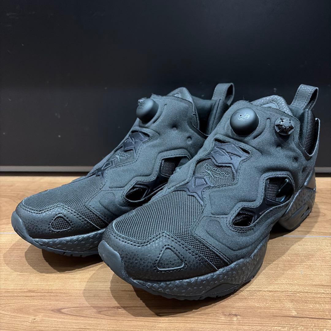 日本限定Reebok Instapump Fury 95 トリプルブラック極美品 インスタ ポンプフューリー 95 / INSTAPUMP FURY 95 （ブラック
