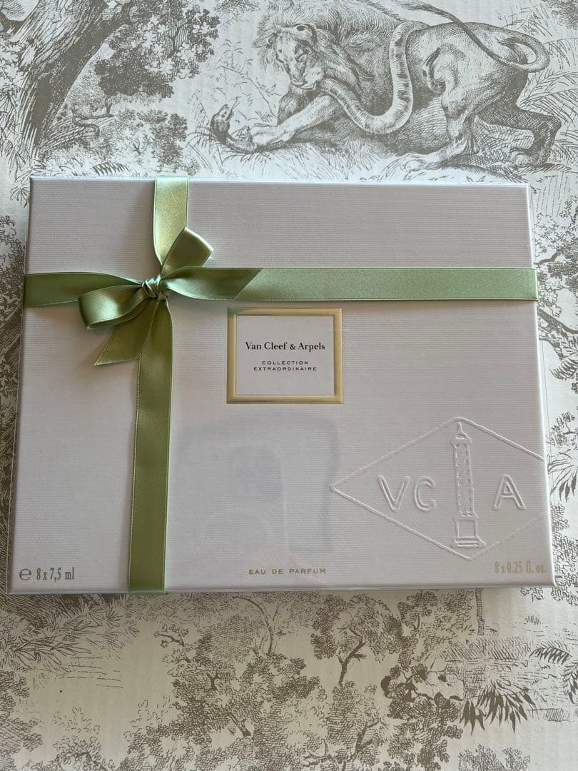未使用ヴァンクリーフアンドアーペルVan Cleef &Arpels 香水セット コレクション エクストラオーディネール - ヴァン クリーフ&アーペル