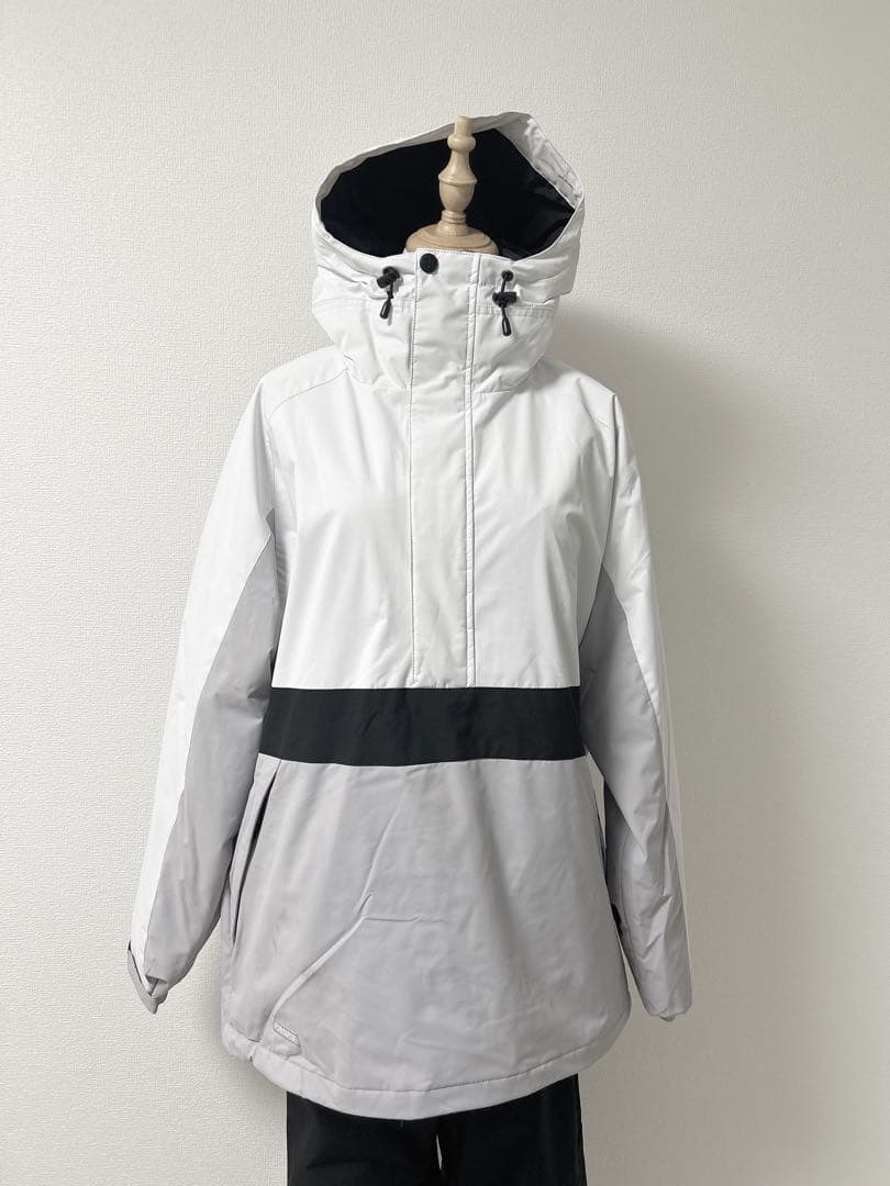 PONTAPES スノーボードウェア ユニセックス 上下セット 白 黒 グレー ポンタぺス（PONTAPES） スノーボードウェア 上下セット スノボウェア