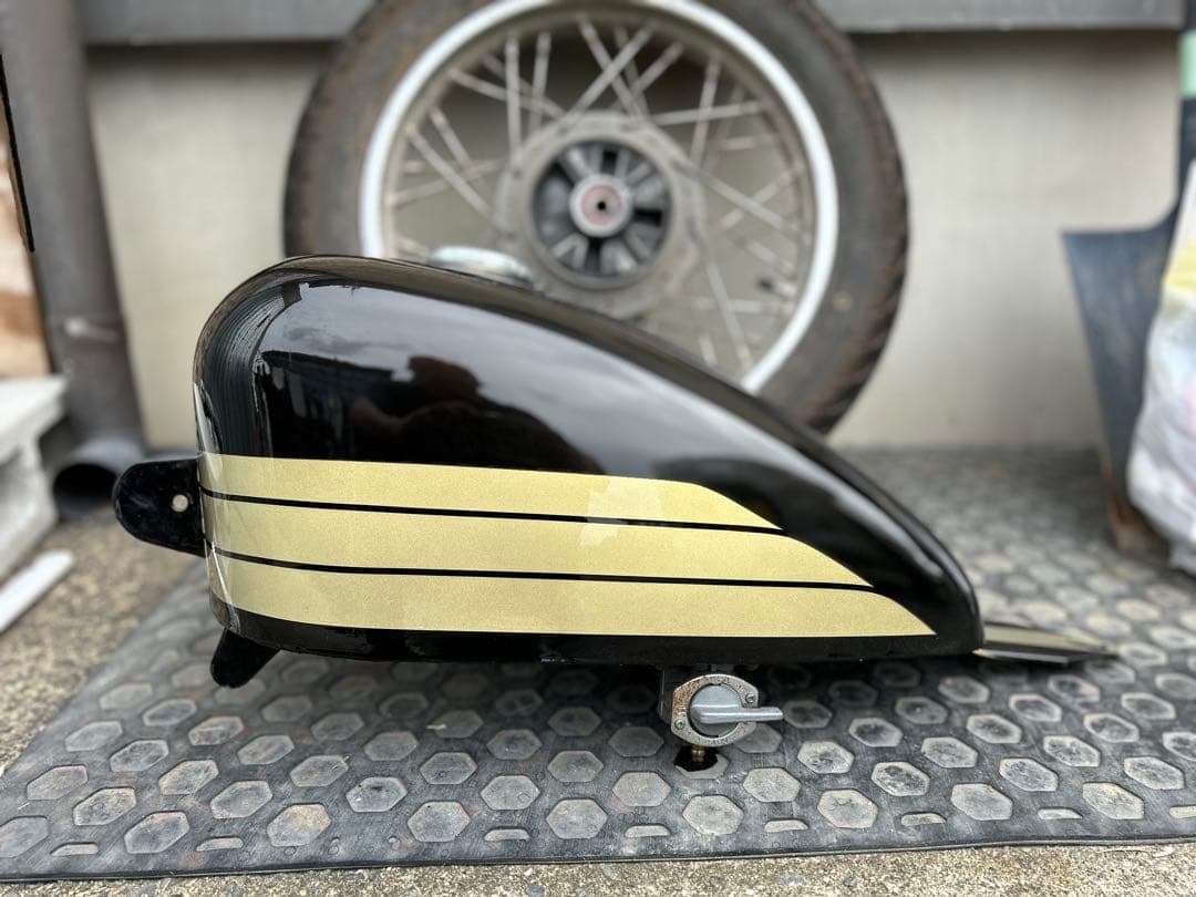 最終値下げsr400 タンク SR」の美しいタンクを永遠に ― 超精巧1/6スケール「SR400ミニチュア