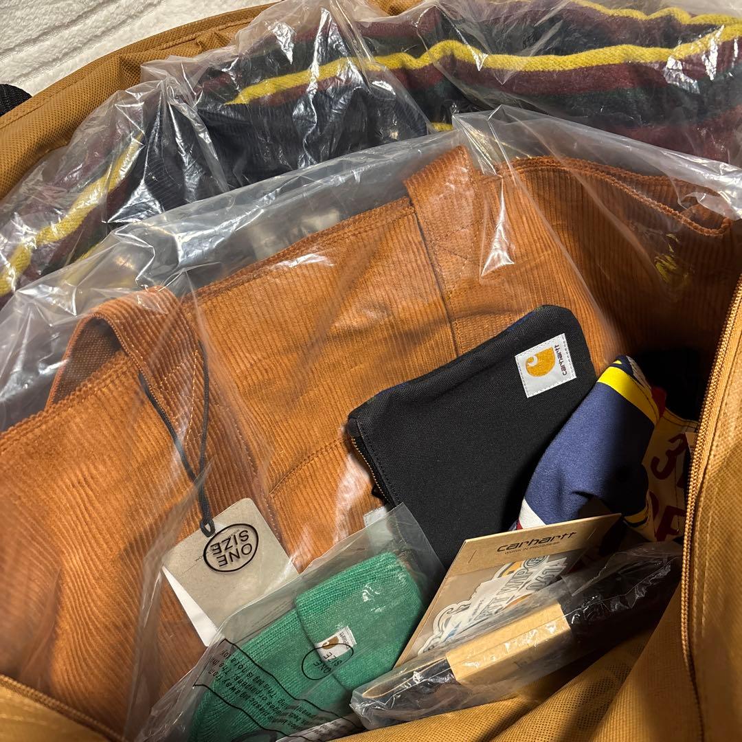Carhartt福袋2026 XLサイズ Carhartt福袋2026 XLサイズ - メルカリ