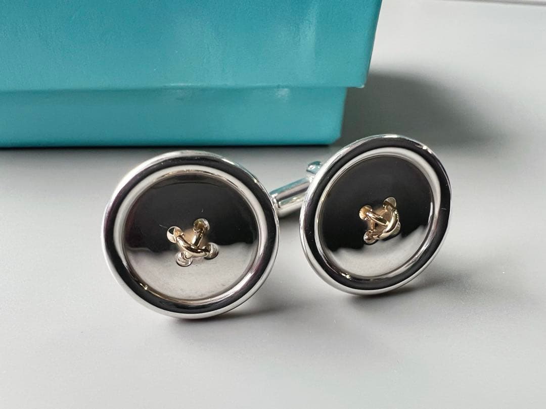 ティファニー ボタンモチーフ カフス コンビ - メルカリ