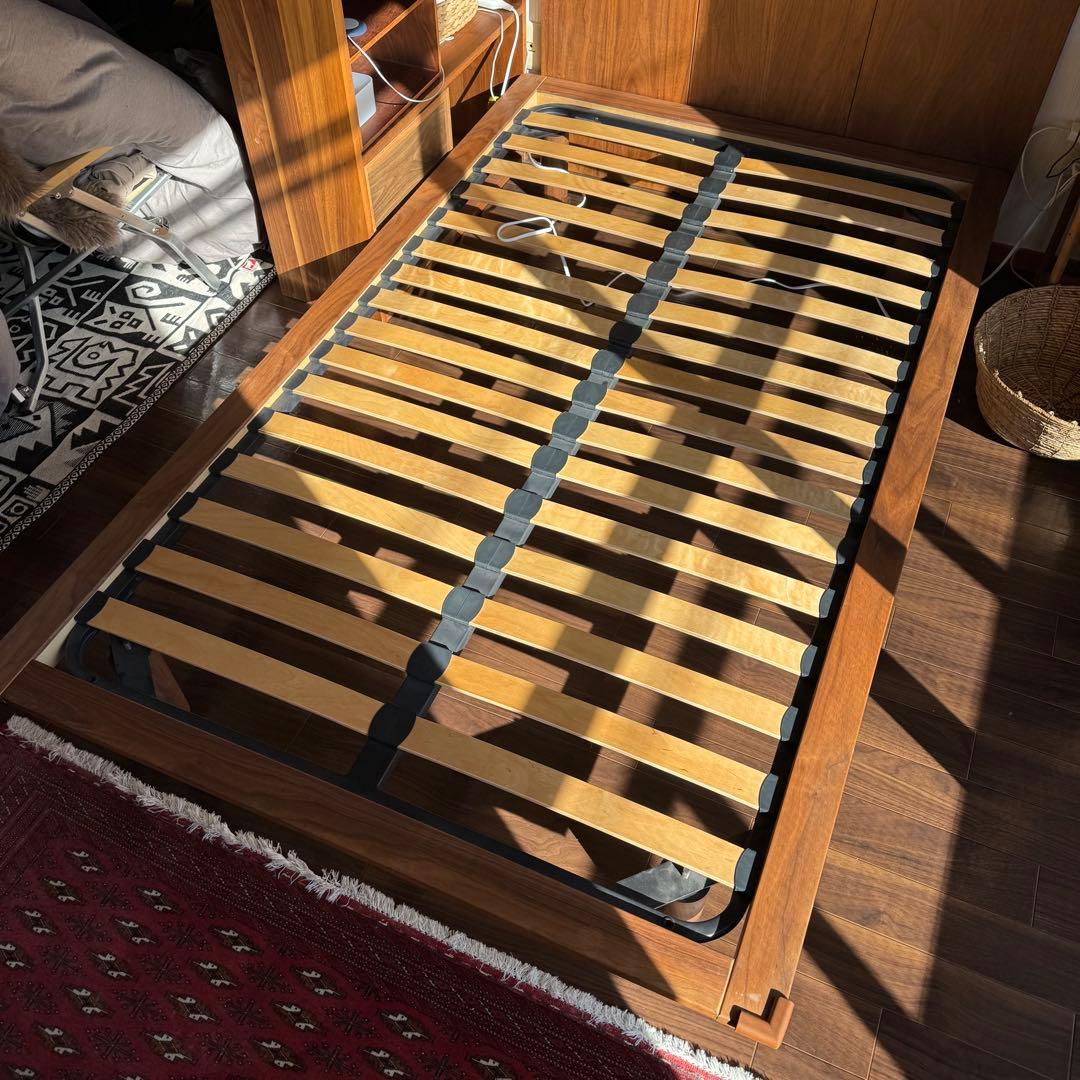 ※1/21までの出品　セミダブル ベッドフレーム ウォールナット　無印良品 ベッドフレーム・セミダブル・ウォールナット材 | 無印良品