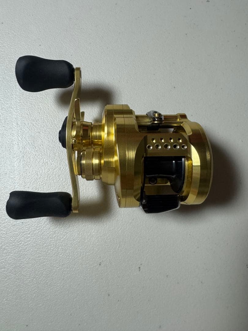 SHIMANO カルカッタ コンクエスト 201XG ゴールド シマノ 21 カルカッタコンクエスト 201 2021年6月発売予定の釣具販売