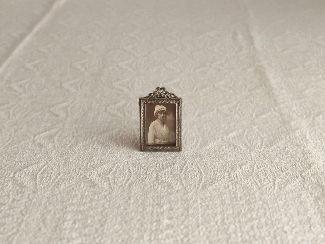 * antique flame ୨୧ * レクタングル型 アンティークフレーム artipur COTTAGE ＼ 爆買 ／写真立て アンティーク 長方形 / 紋様