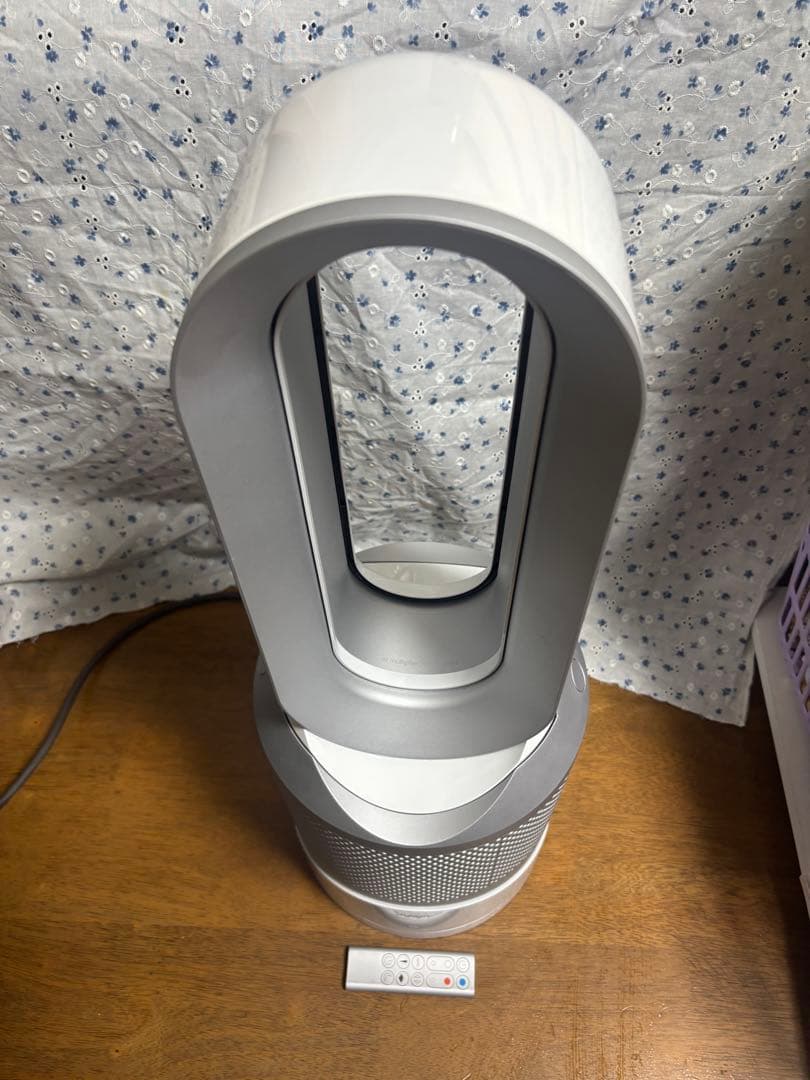 ダイソン★空気清浄機付きヒーター★ Hot + Cool★HP03★2018年製 ダイソン 空気清浄機能付ファンヒーター Dyson Pure Hot + Cool Link