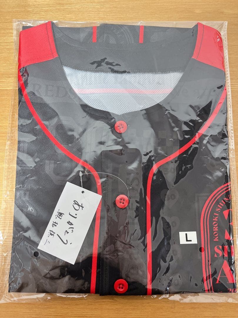 【新品】浦和レッズ　興梠慎三引退試合　エアーくじ限定　ベースボールシャツ 興梠慎三引退試合】スタジアムファンショップ・レッドボルテージ限定