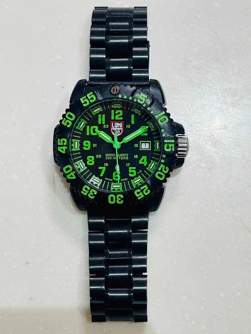 Luminox Series 200 ブラック/グリーン XS.3013.EVO_.S-1-1.webp?v=