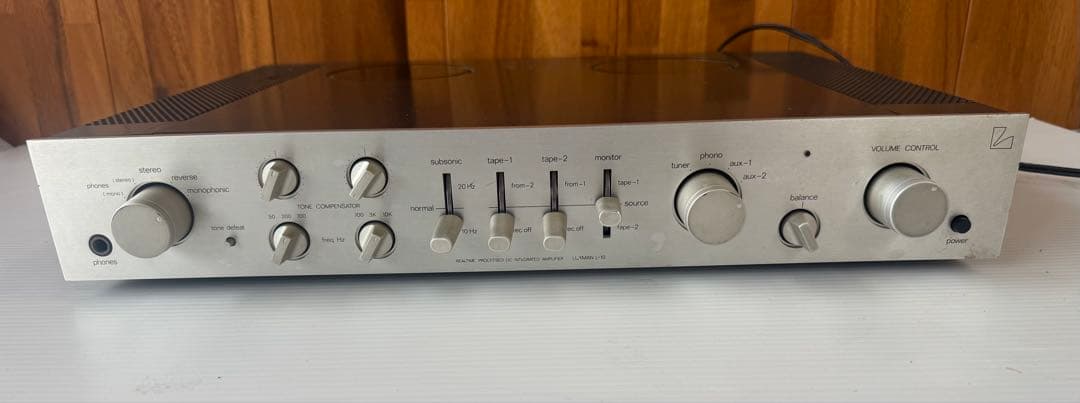 LUXMAN L-10 プリメインアンプ (a31) LUXMAN L-10 プリメインアンプ (a31) LUXMAN ラックスマン L-10