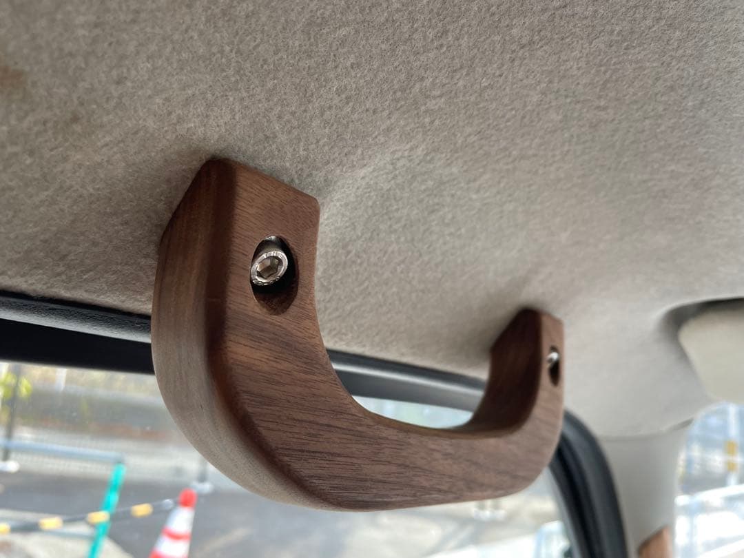 ウォールナット アシストグリップ ハイエース用 Aピラー用3個セット